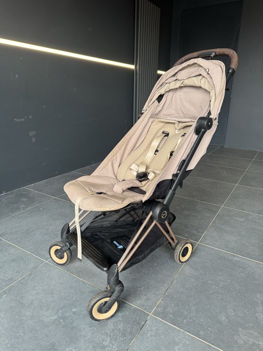 Wózek spacerowy Cybex Coya – lekki, składany, beżowy