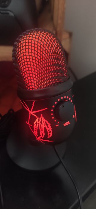 Микрофон студийный игровой или для стрима