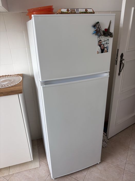 Maquina pra lavar roupa e frigorifico