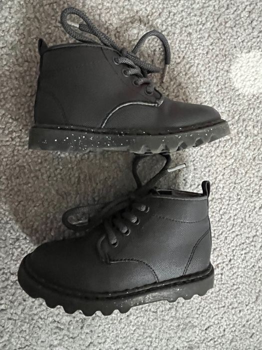 Buty trzewiki Zara r.22 czarne