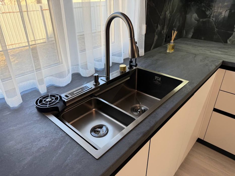 Продам будинок з ремонтом