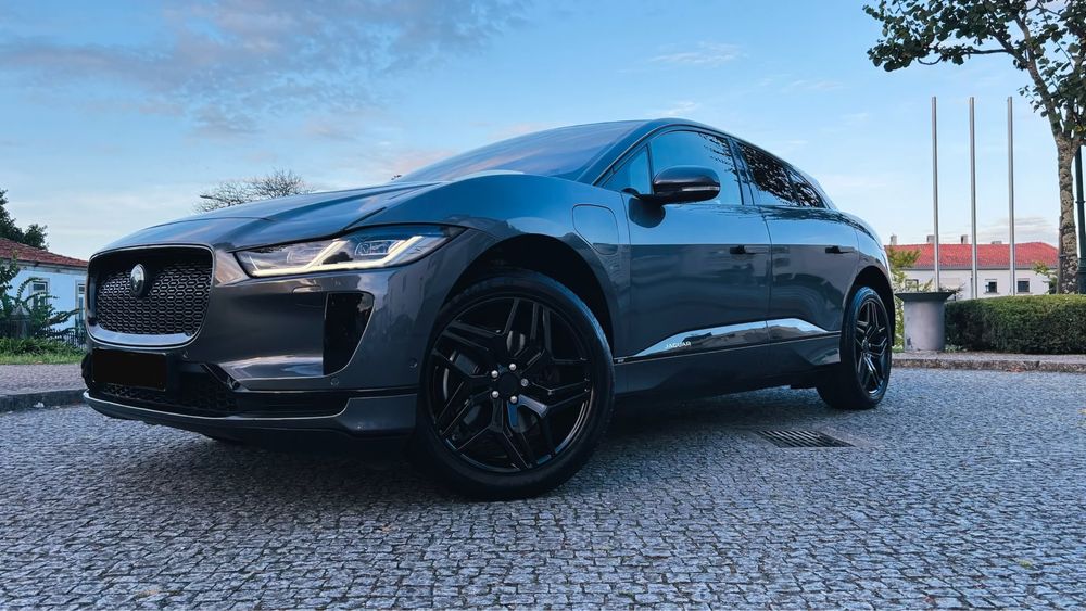 Jaguar I-Pace SE EV400 — photo 4