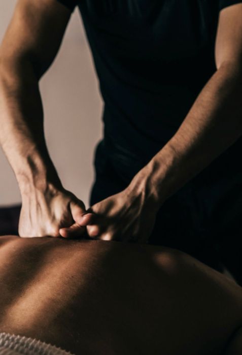 Професійний масаж. Масаж