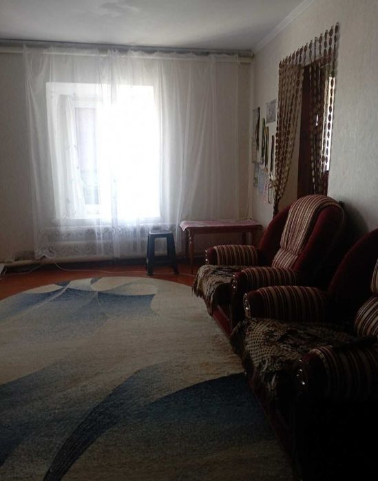 Продам пів будинку