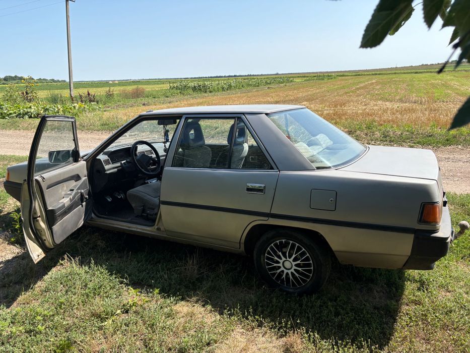 Авто Mitsubishi Galant