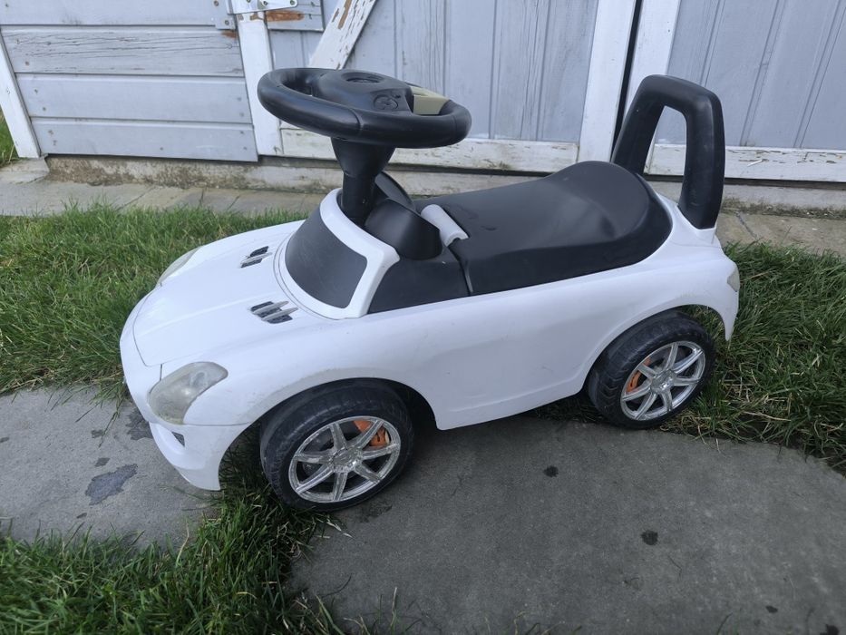 Jeździk Mercedes biały