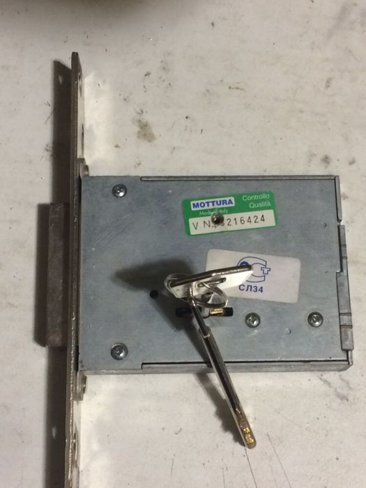 Вскрытие дверей, замков, сейфов, авто. Днепр