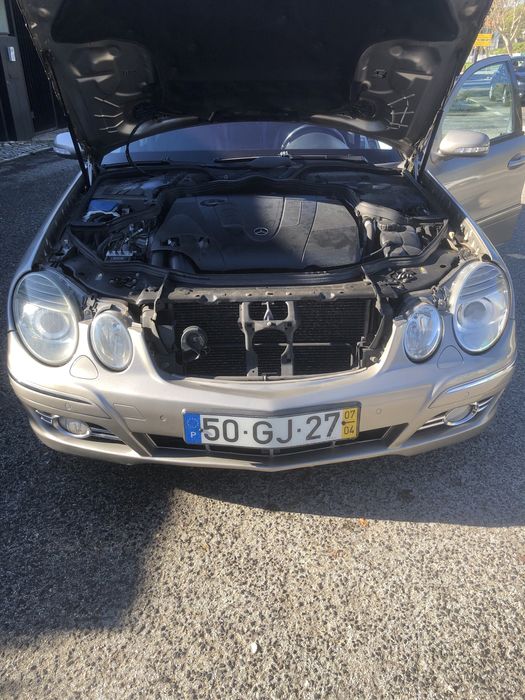 Mercedes benz E-CLASS T-Model