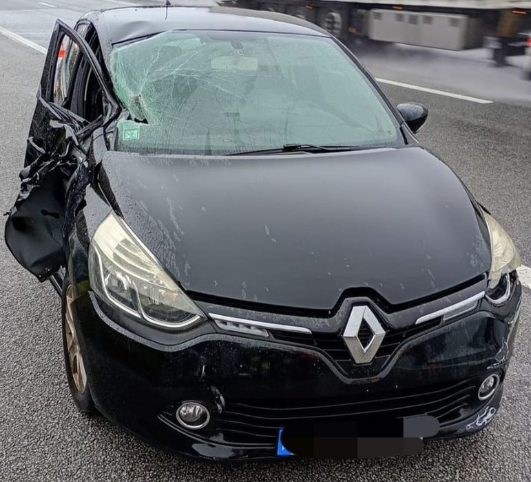 Renault clio IV 1.5 dci Ano 2014 para peças todo o Material disponível