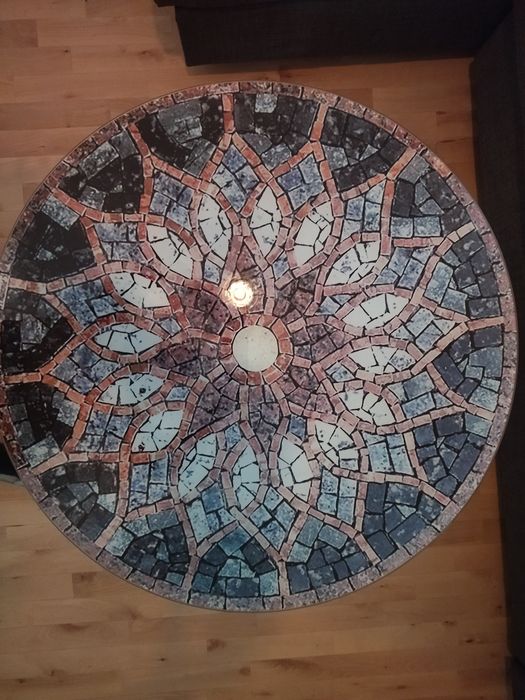 piękny szklany stolik kawowy