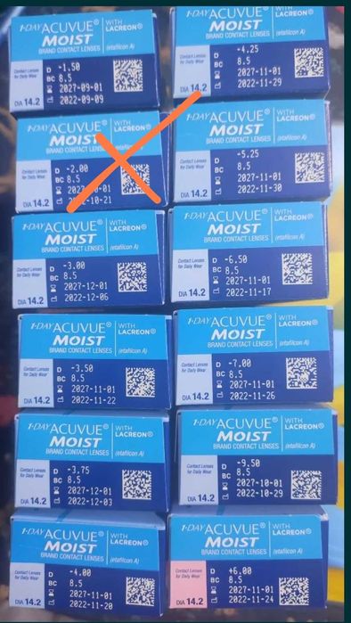 Лінзи контактні acuvue moist одноденні