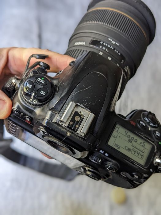 Nikon d700 + Sigma 24-70mm f2.8 nikkor AF