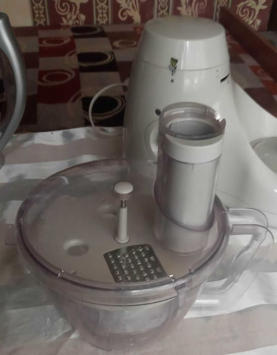 Robot kuchenny, malakser Tesco FBM1