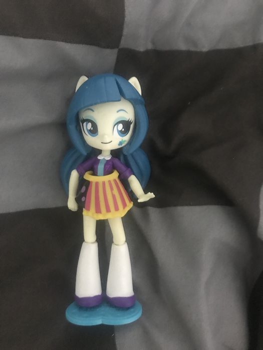 Equestria girls my little pony