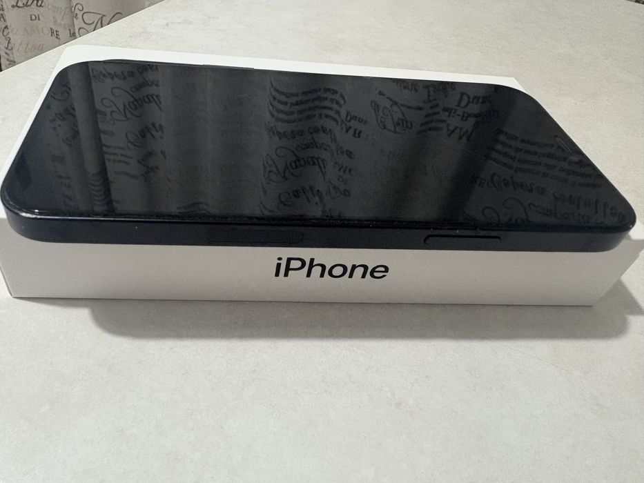 Продаю смартфон Apple iPhone neverlock (айфон) 12 256GB Black