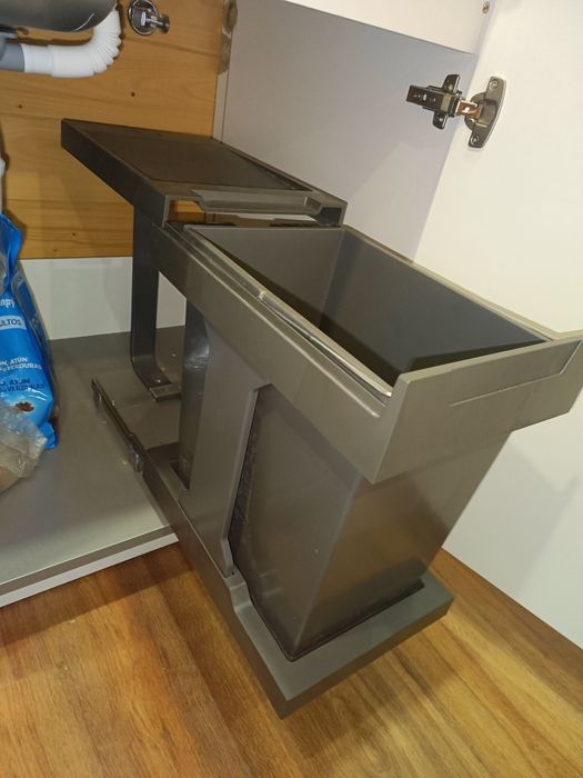 Balde do lixo extraível