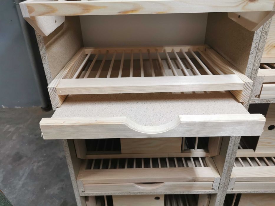 Ruszt do cel lęgowych 50x38x7 wraz z szuflada