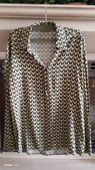 Camisa nova Zara tamanho XS em verde,preto e branco