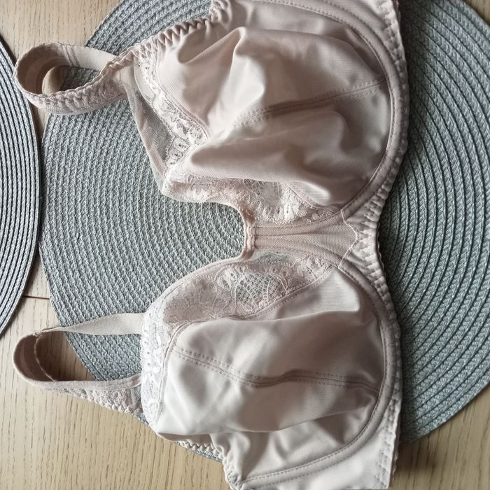 Biustonosz miękki, beżowy, duży Gorsenia 75G