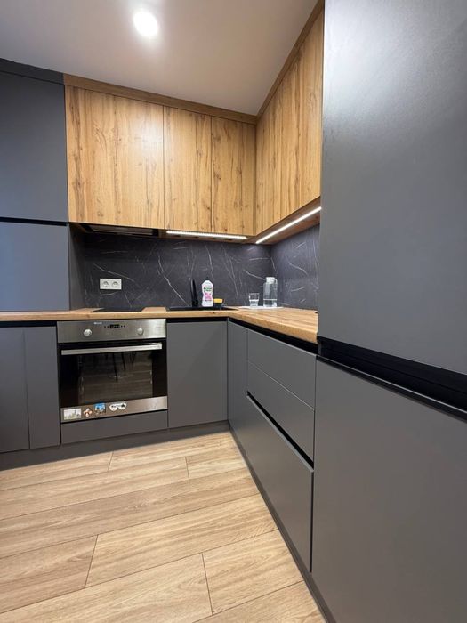 Продаж квартири на Дружбі