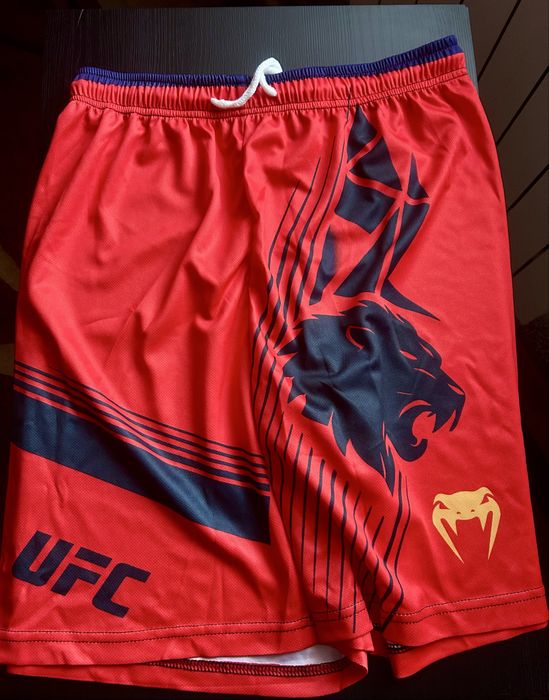 Шорты UFC размера M