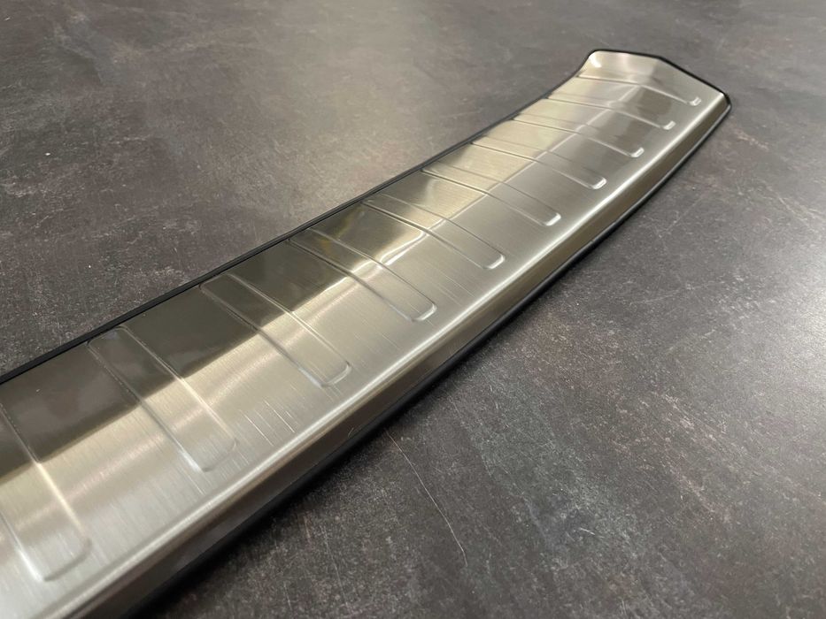 Mitsubishi Outlander 2013-2021 Накладка на задній бампер із загином