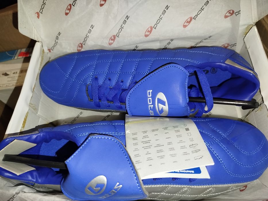 Okazja ! Buty korki marki BOTAS model SANTOS rozmiar 45