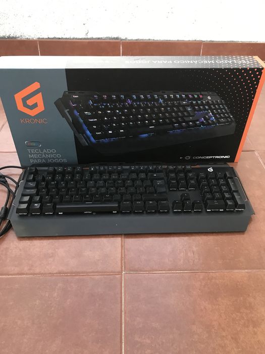 Teclado mecânico Kronic