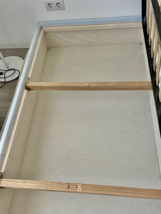 Cama + Estrado (como novo!) – 2,00m x 0,90m