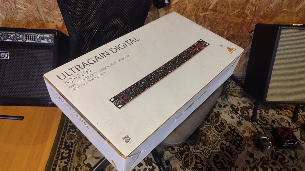 Behringer ADA8200 Ultragain