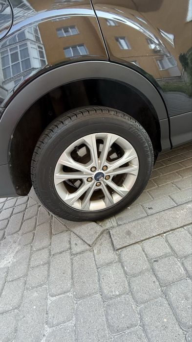 Ford escape 2017р.