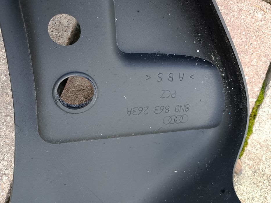 Ramka radia klimatyzacji Audi TT 8N 8N0863263A