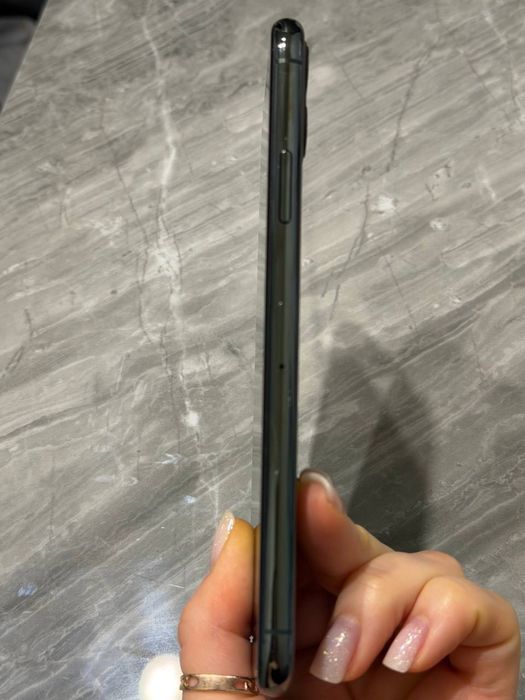 Продам iphone 11 pro max 256
