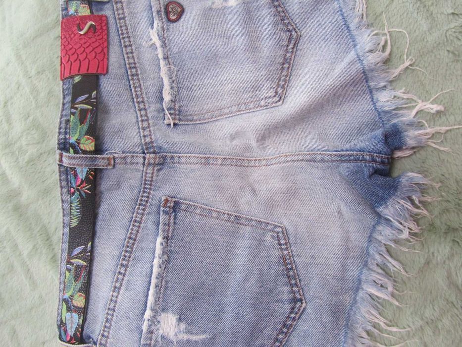 продам джинсові шорти жіночі