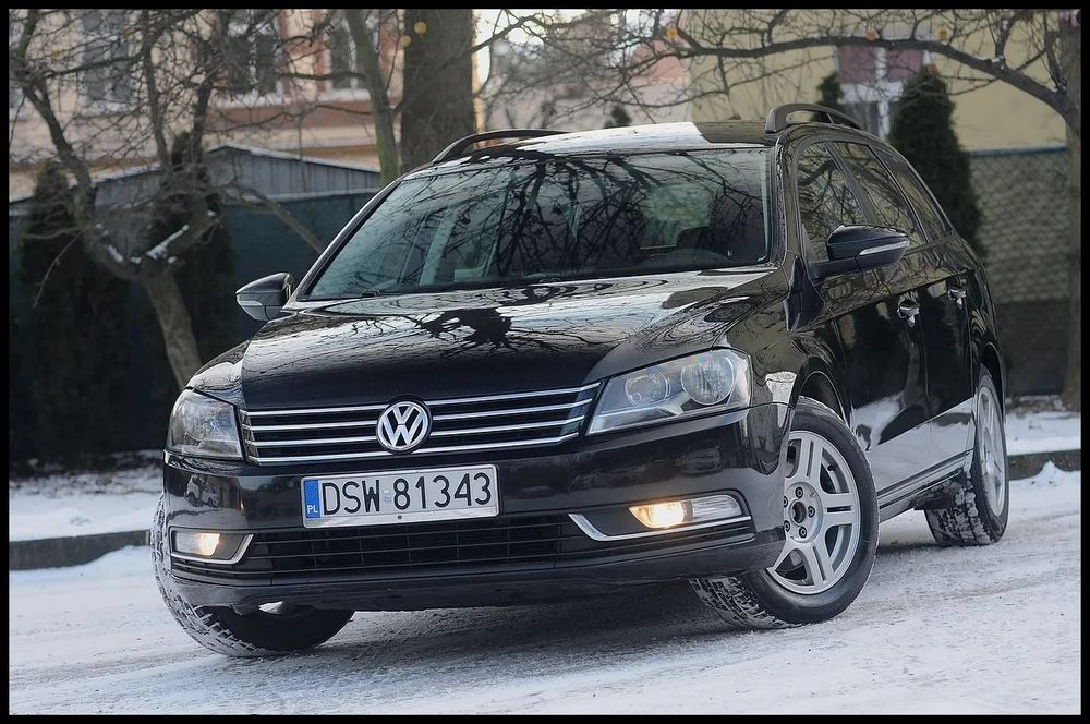 Volkswagen Passat B7 2.0 TDI 140KM Variant Climatronic Elektryka Navi Tempomat Kamera