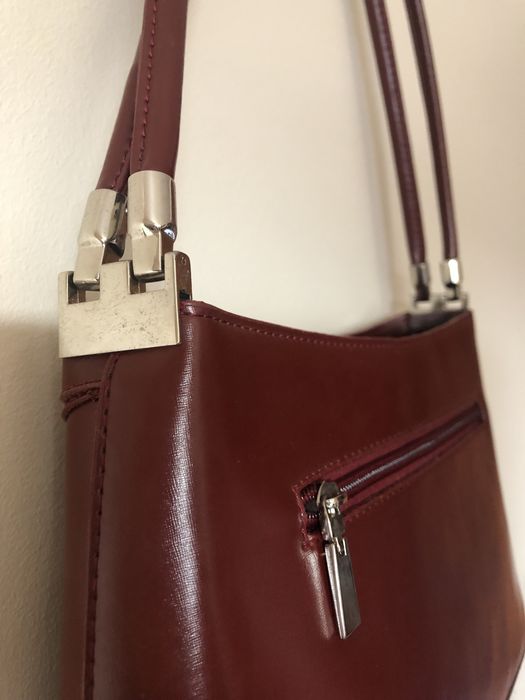 Mala de ombro nunca usada