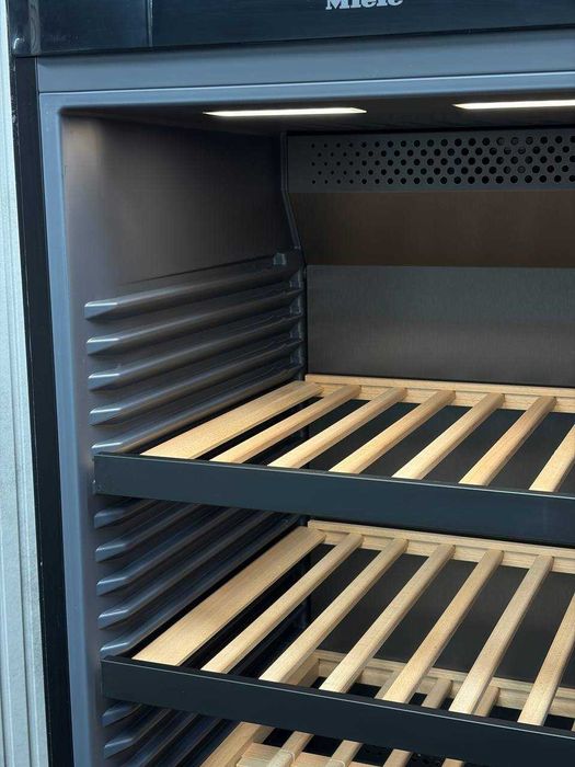 Винний холодильник Miele KWTS 4785 F obsw, вана шафа міле, 153 пляшки, Wi-Fi, 185 см, гарантія