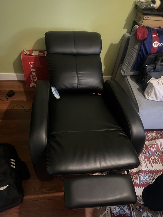 Fotel z masażem rozkładany