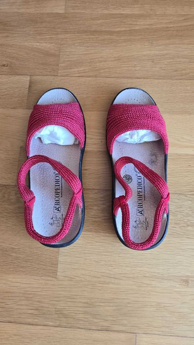 Sandálias de malha A’RCOPEDICO n.º 36 encarnado/vermelho BOM ESTADO 17€