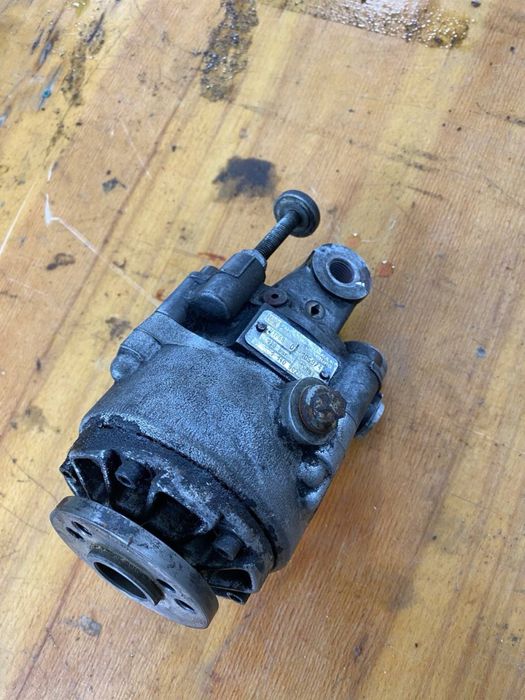 Двухконтурный насос ГУРа BMW E32