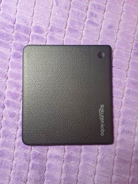 Kobo Libra Colour + стилус — як нова!
Продаю електронну книгу Kobo Lib