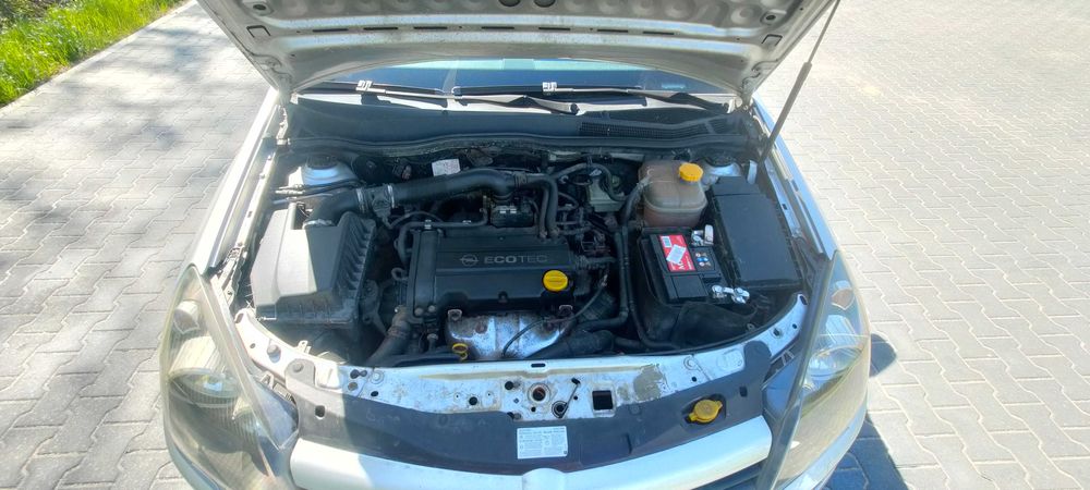 Opel Astra H benzyna 1.4