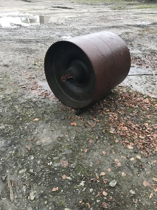 Валець катка розмір діаметер 98см ширина 1 метр цельномет вага 1,5тон.