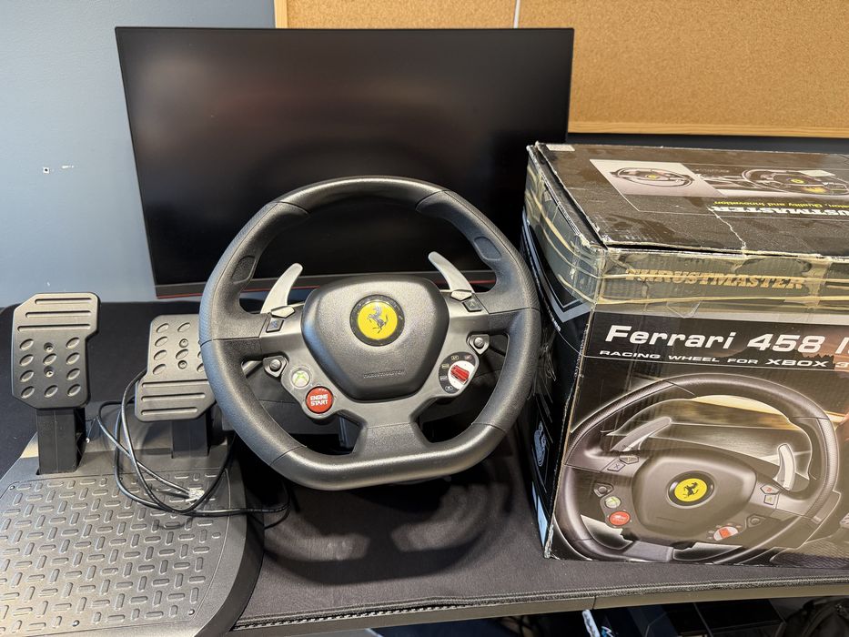 Kierownica Thrustmaster 458 Italia z pedałami i pudełkiem
