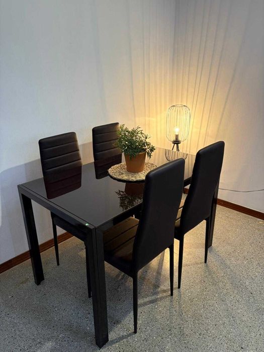 Mesa de vidro + 4 cadeiras acessíveis- envio gratis