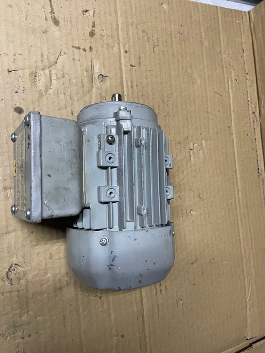 silnik elektryczny 0,12 kw 1310 obr