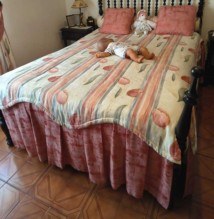 Cortinados e colcha cama casal