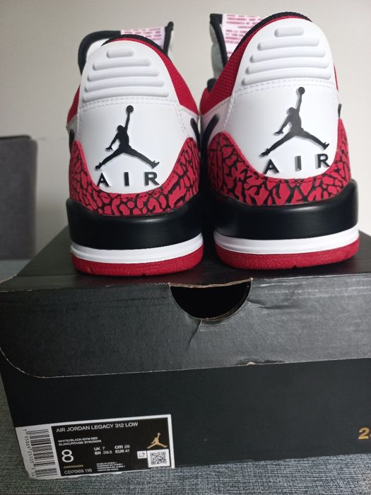 Vende se sapatos Nike Jordan