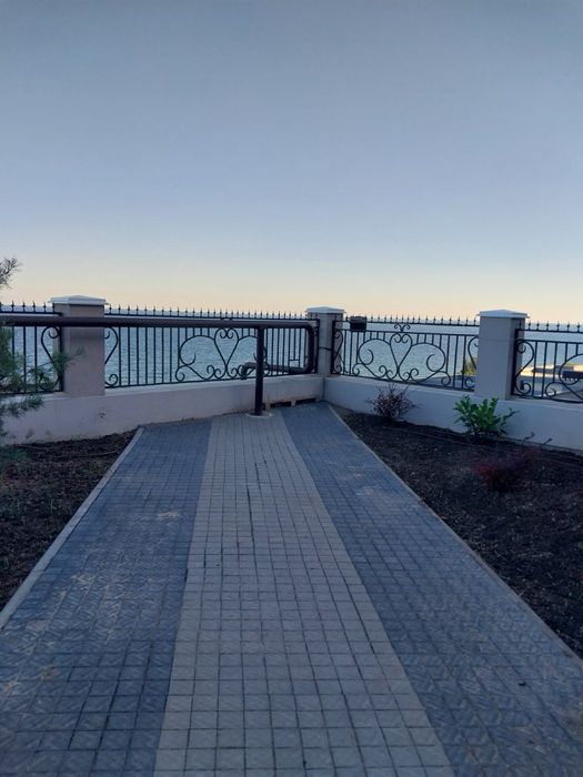 Оренда квартири житло посуточно подобово Одеса Авиньон море паркинг