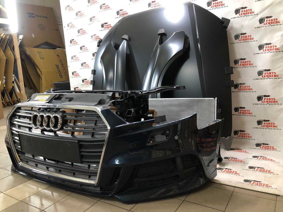 Audi A3 8V Бампер капот крило  решотка телевизор панель комплект